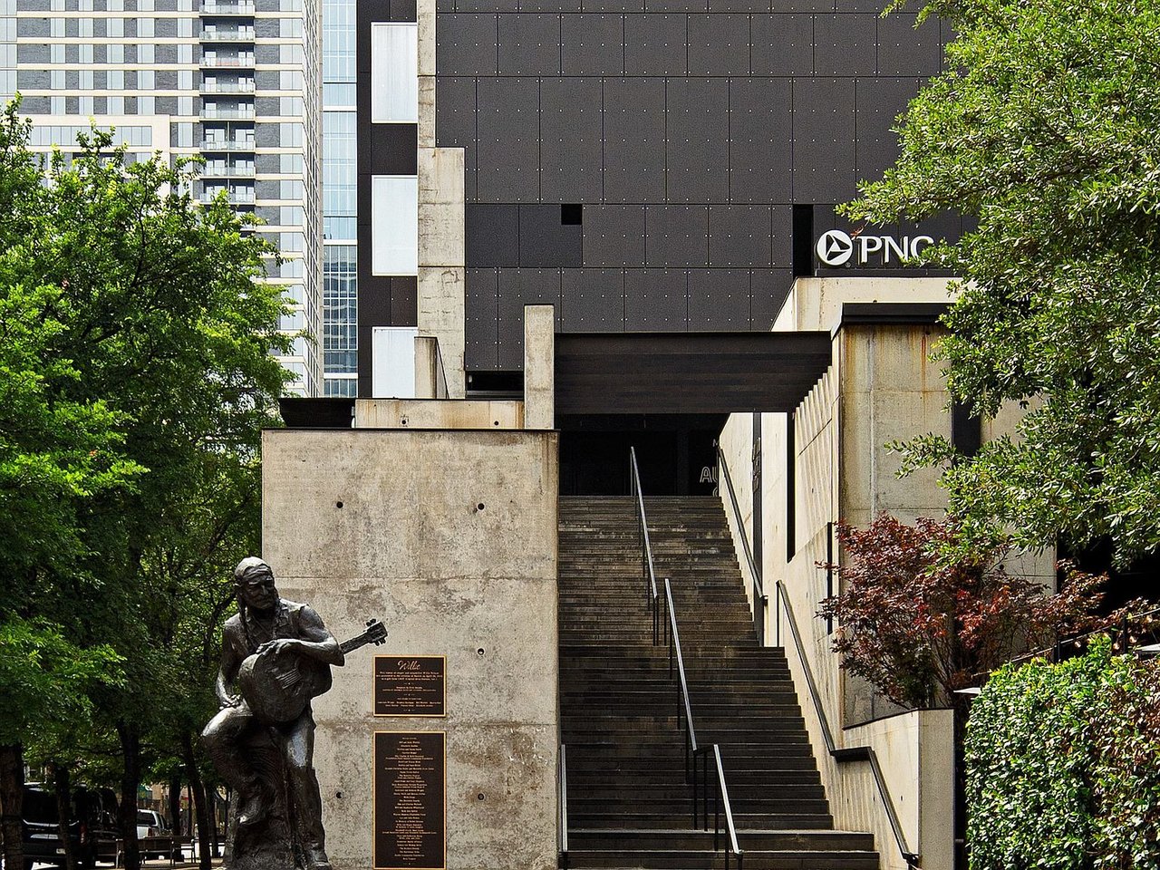 210 Lavaca St APT 2012