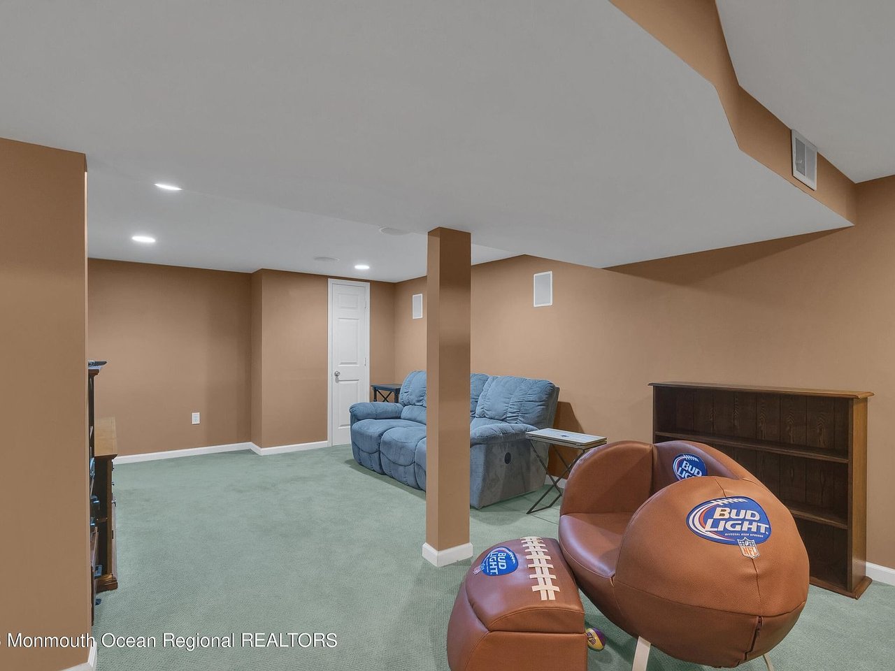 1 Cedar Court