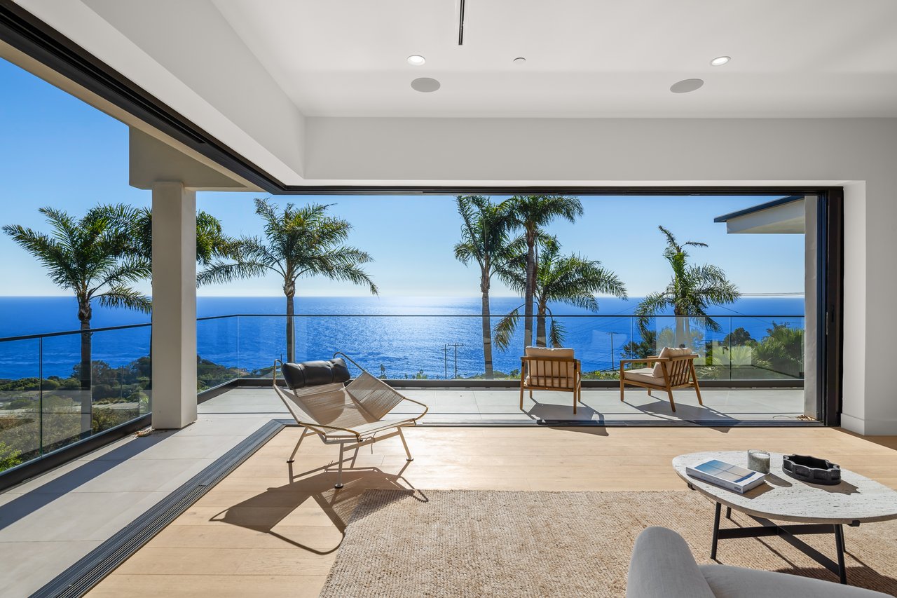 4732 Avenida Del Mar