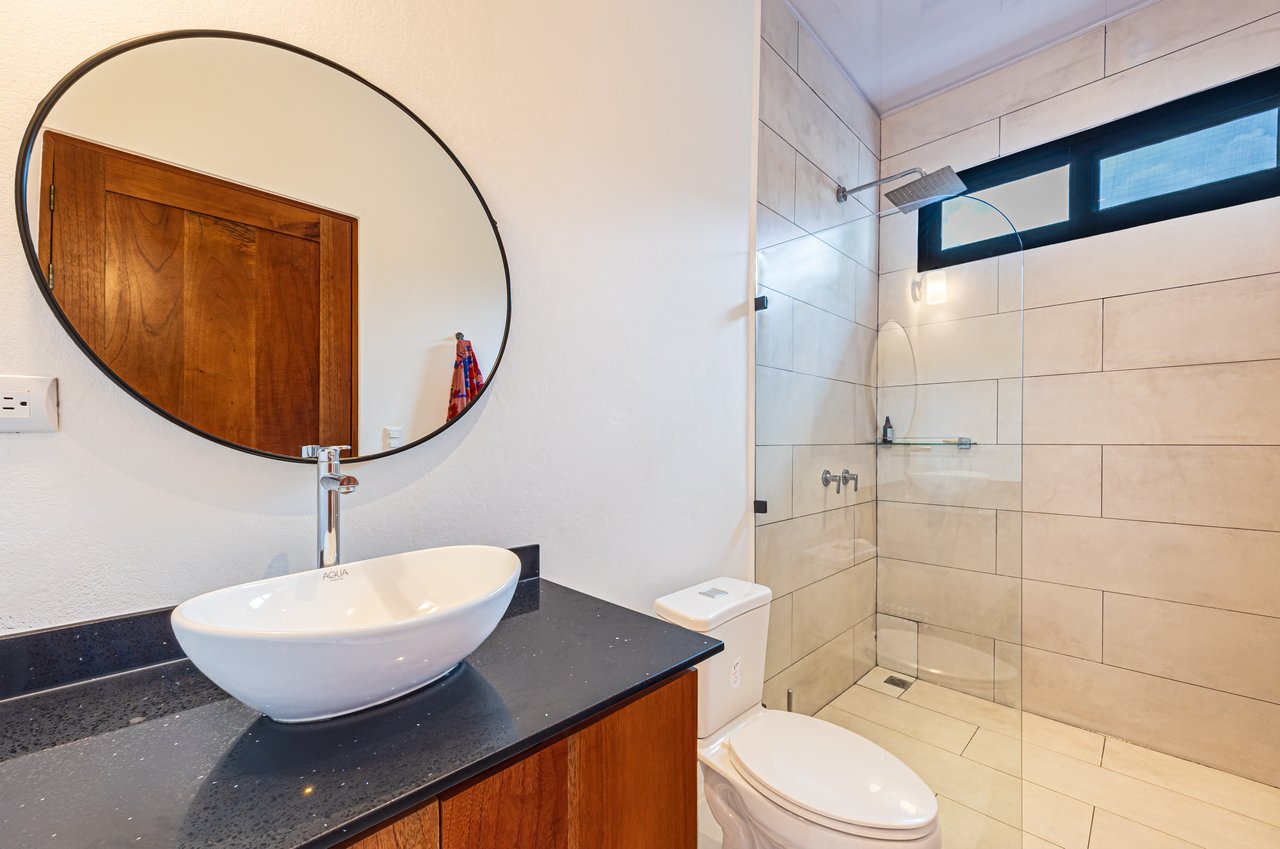 Comfortable 3-Bedroom Pool Home Near Beaches, Parks, and Restaurants