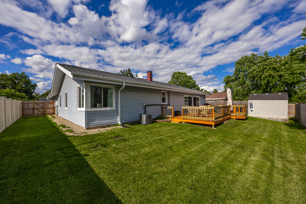 230 Plymouth Ln 
