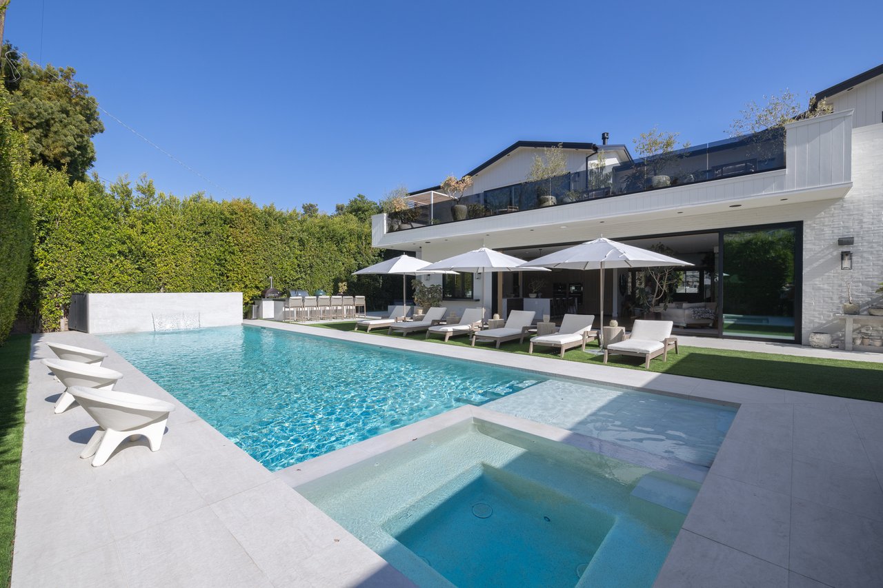 455 N Bundy Dr, Brentwood