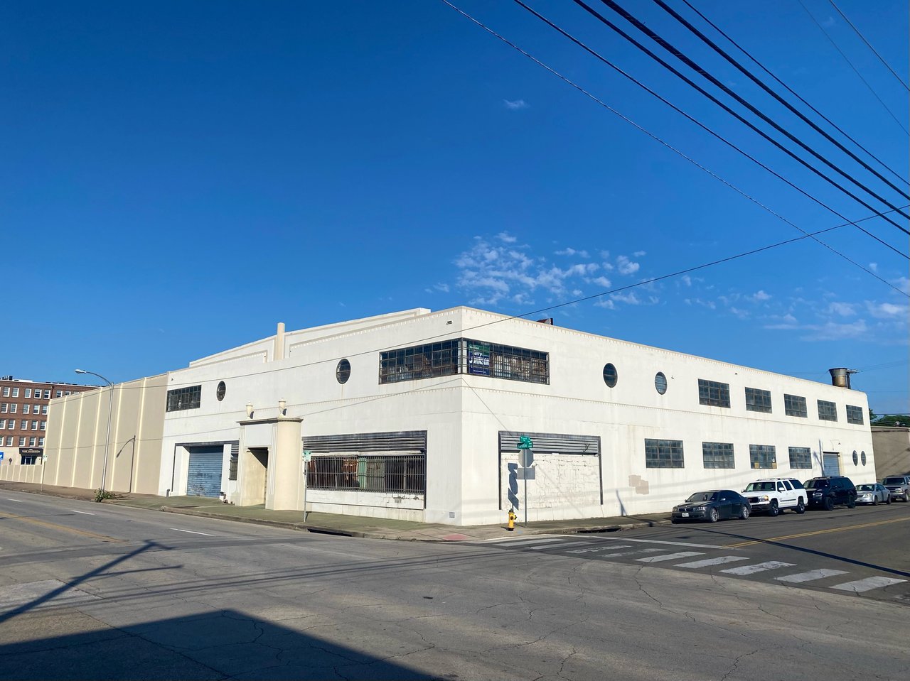 1201 Austin Ave