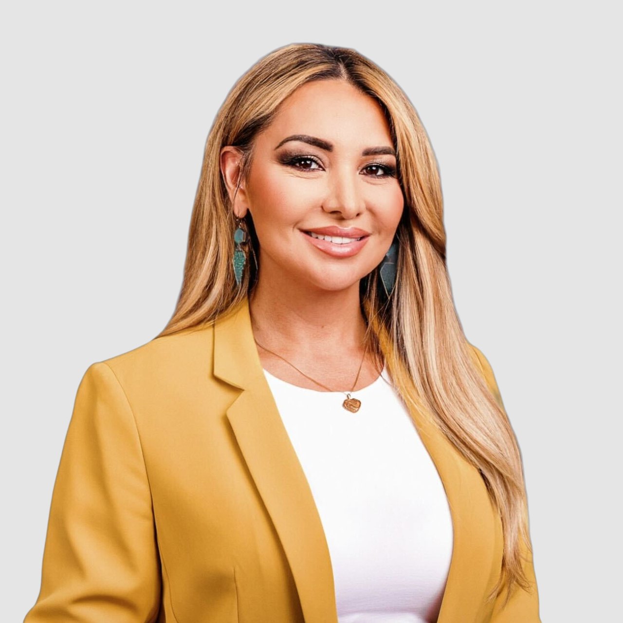 Mayra Bernal