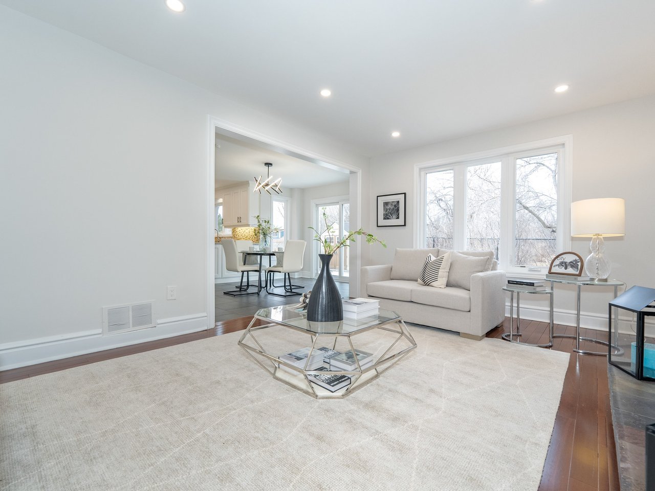 146 Valleymede Dr