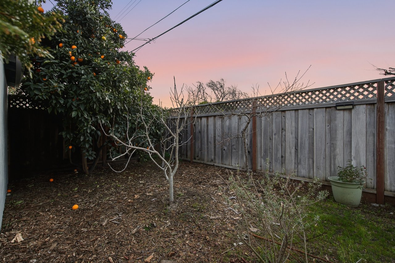 946 Los Padres Boulevard