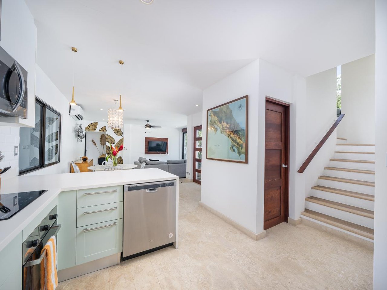 Casa Plumeria | Modern Elegance and Tropical Tranquility Near Tamarindo