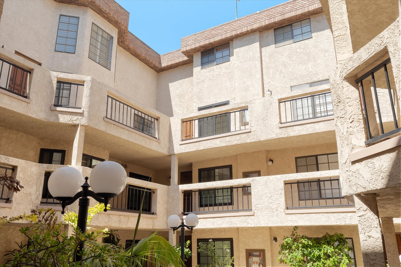 12321 Ocean Park Blvd #14