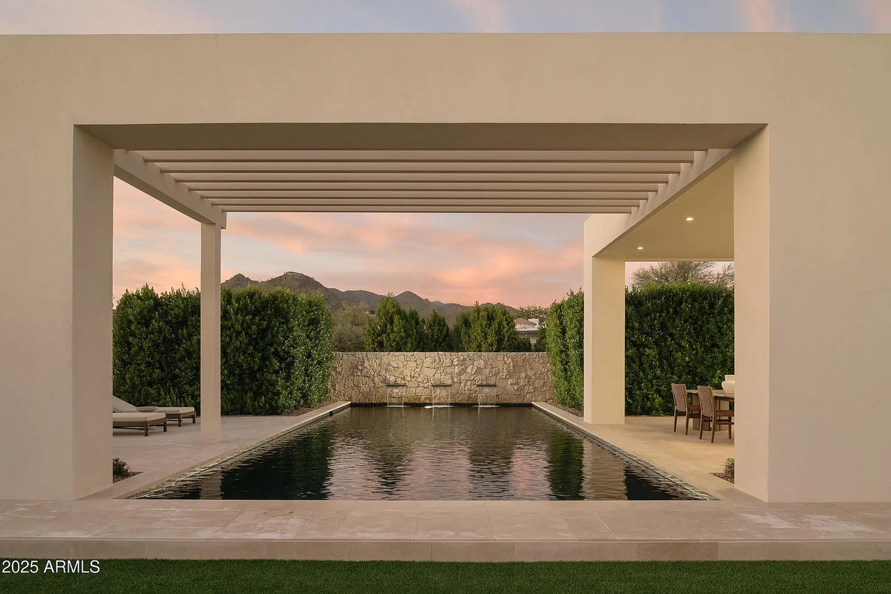 4510 E Maderos Del Cuenta Drive