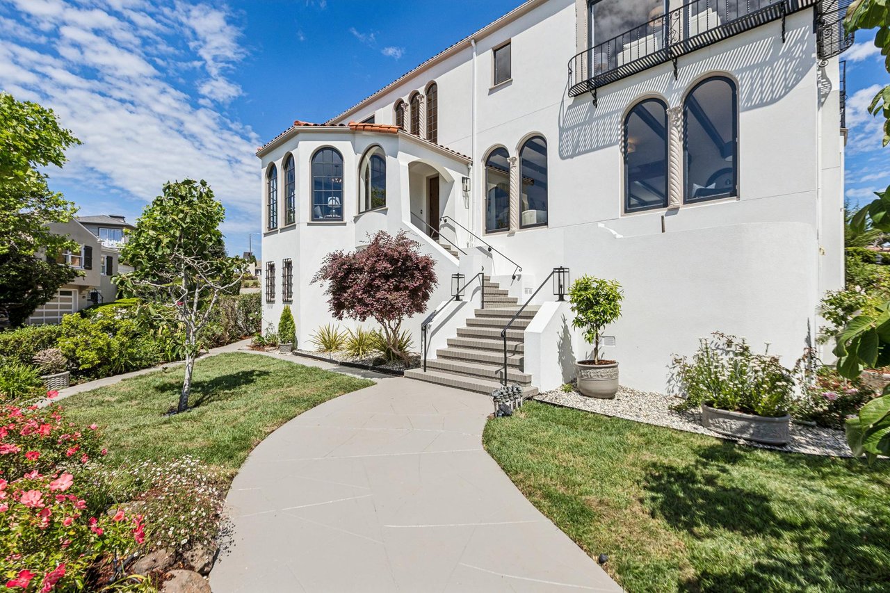 Multiple Offers! 299 Maywood Drive | Monterey Heights