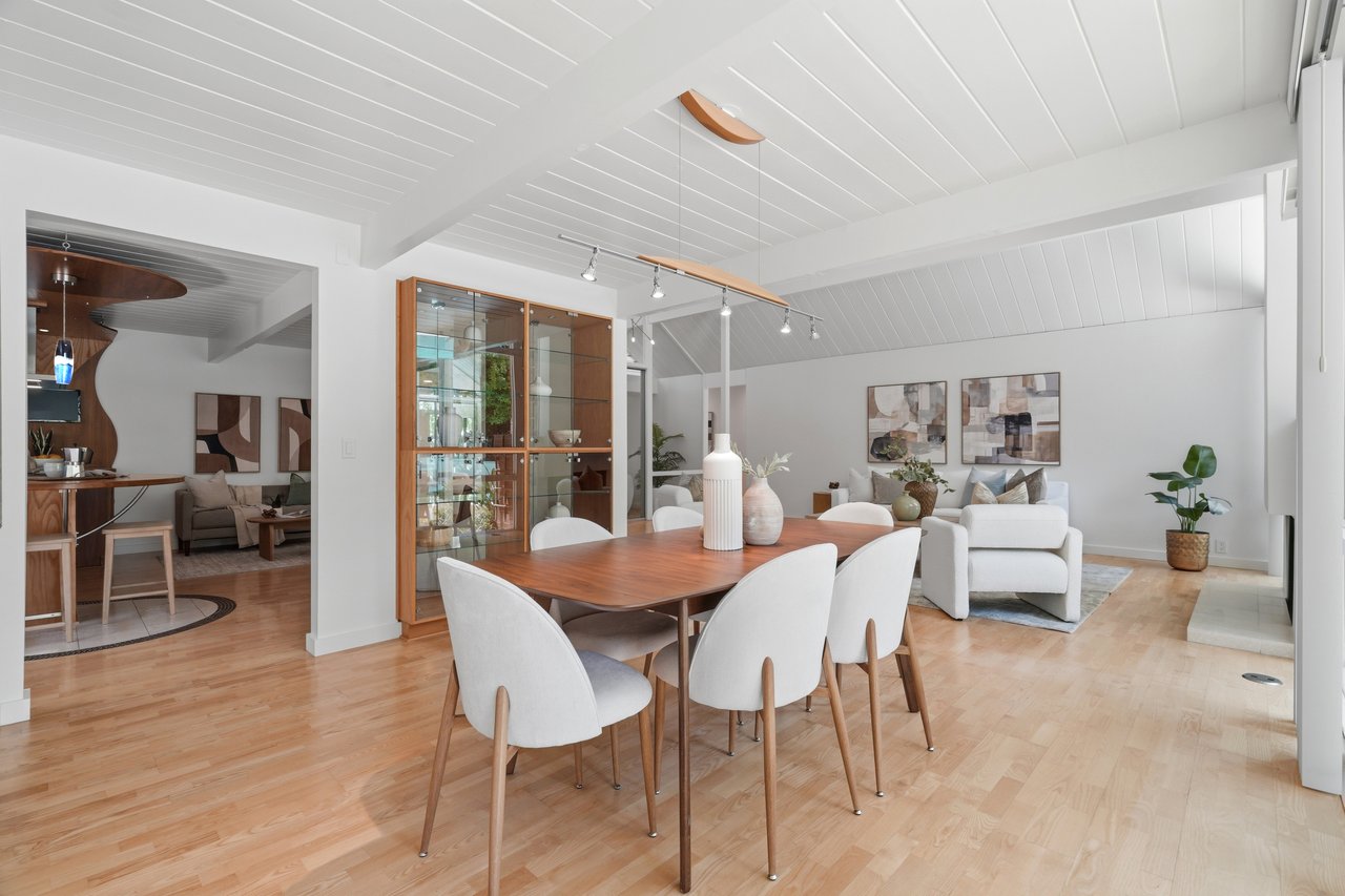941 Eichler DR