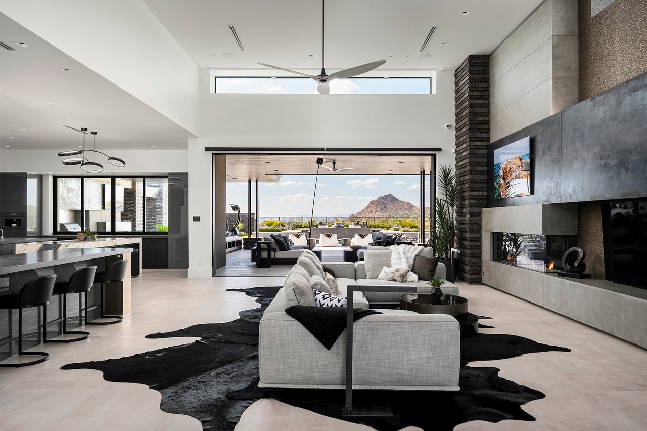 10784 E PINNACLE PEAK Road