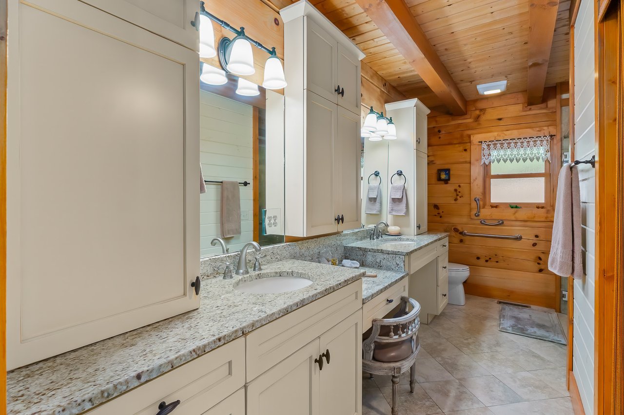 151 Diamond Falls Boulevard