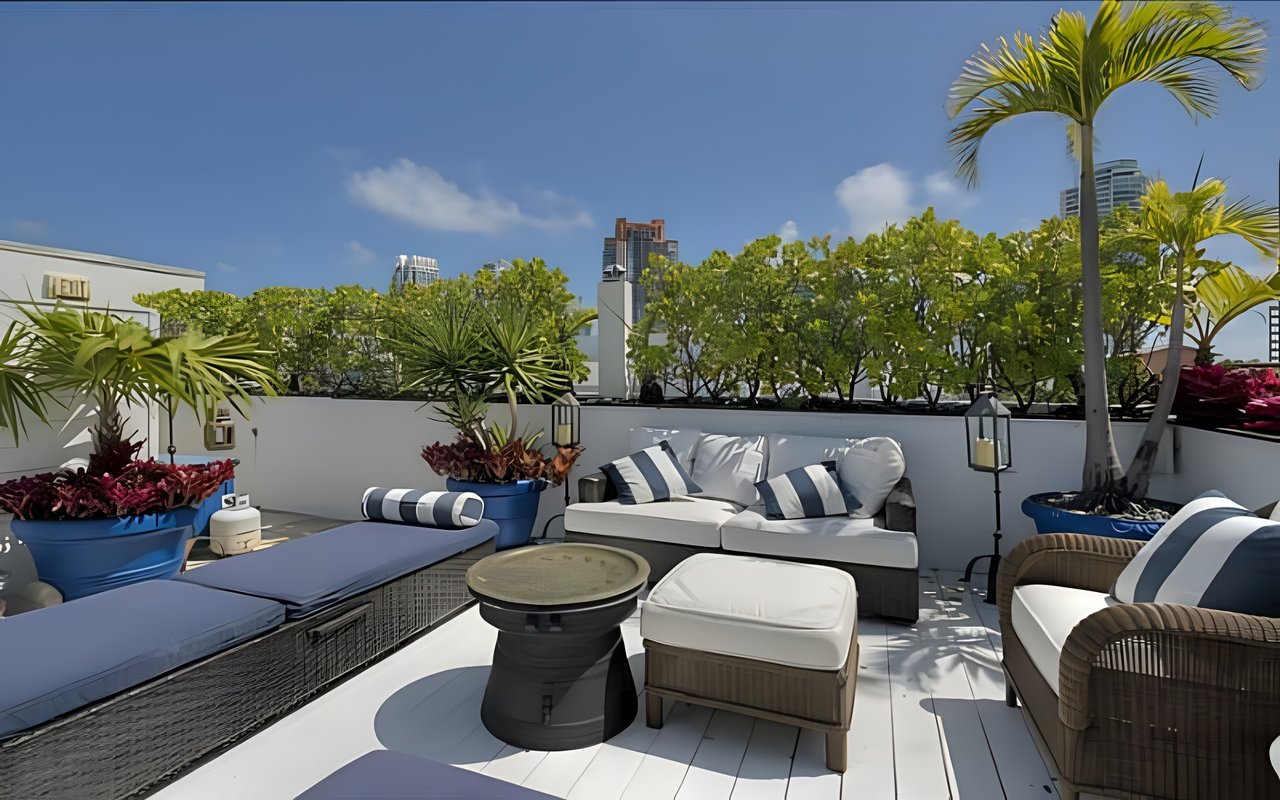 $1.2M Luxe Sofi Loft Sells by Giordana Spadei