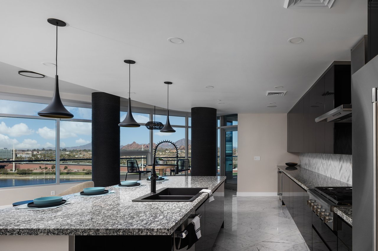 140 E RIO SALADO Parkway 1103