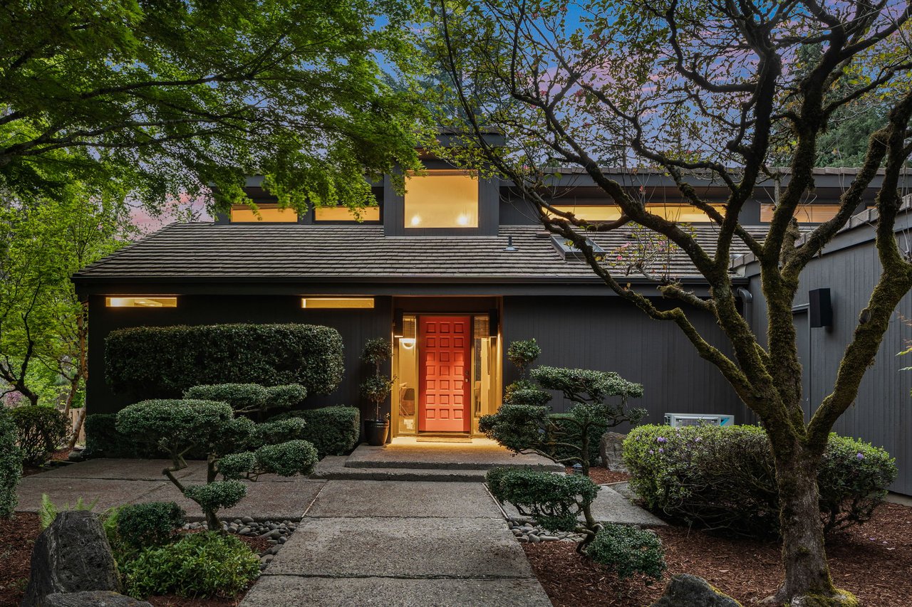 682 S PALATINE HILL RD