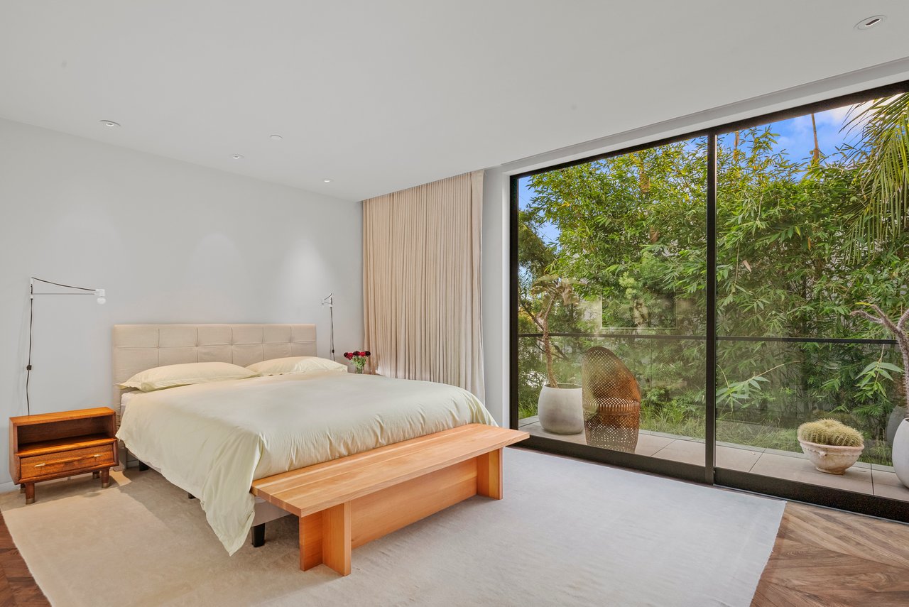 634 Milwood Ave, Venice 