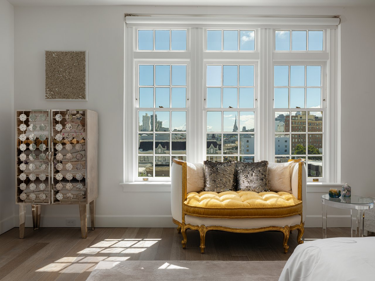 Magnificent Apartment at The Heights