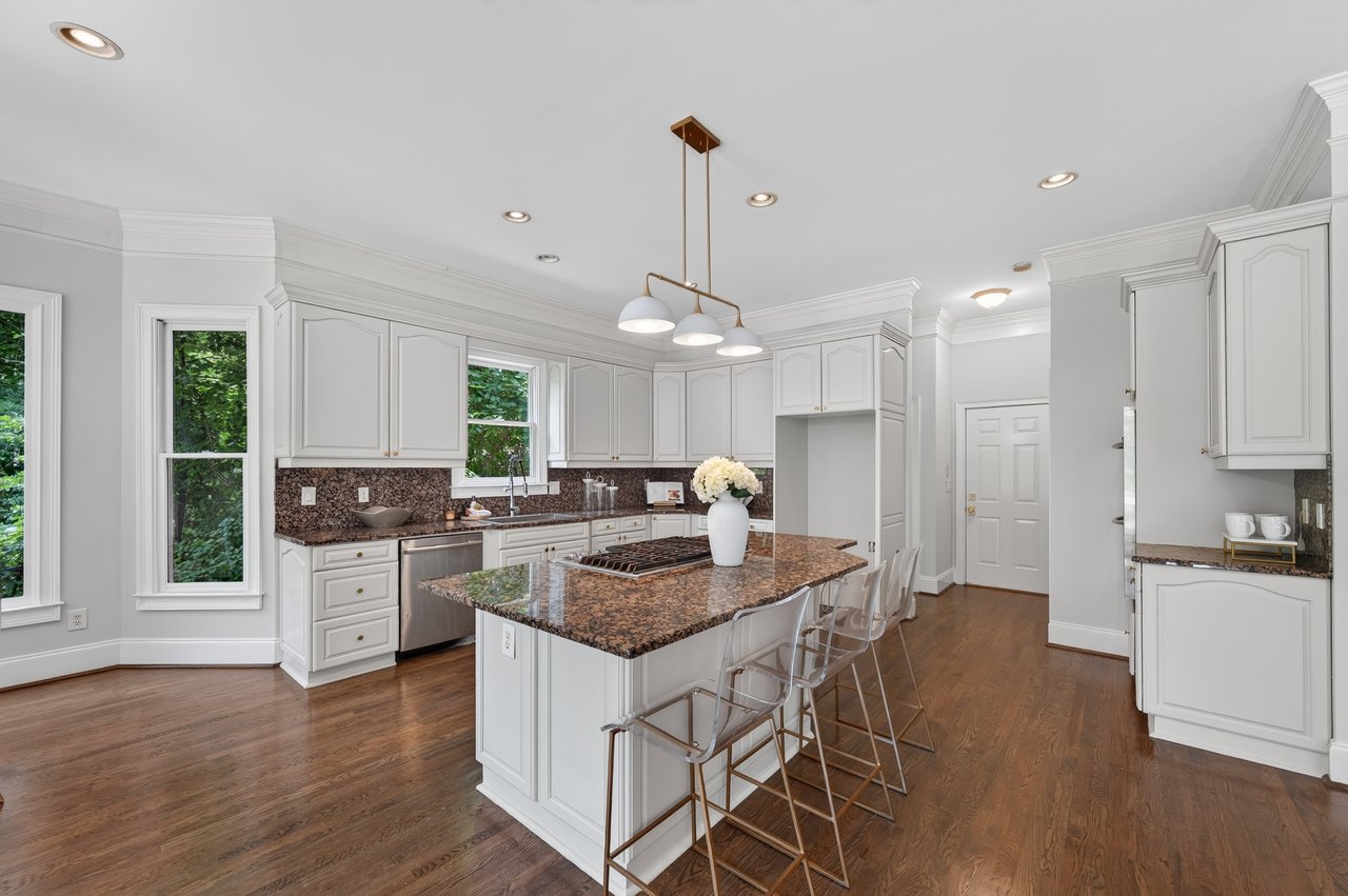 60 Gladwyne Ridge Drive