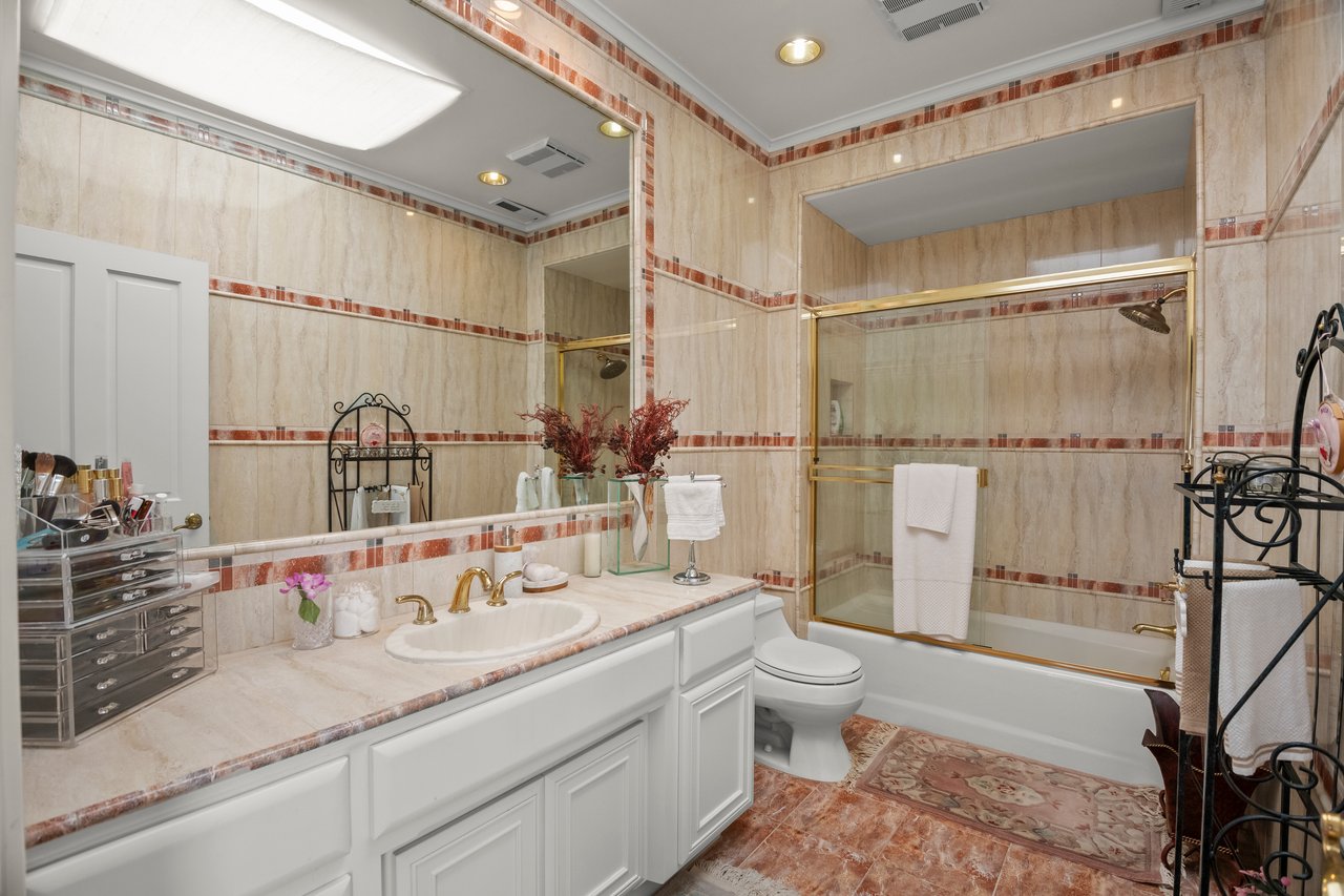 16840 Cypress Way