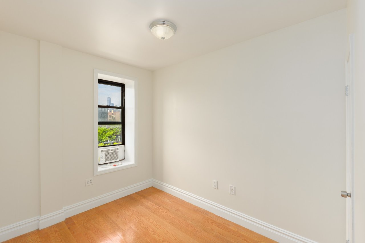 339 East 12th Street Unit: 27