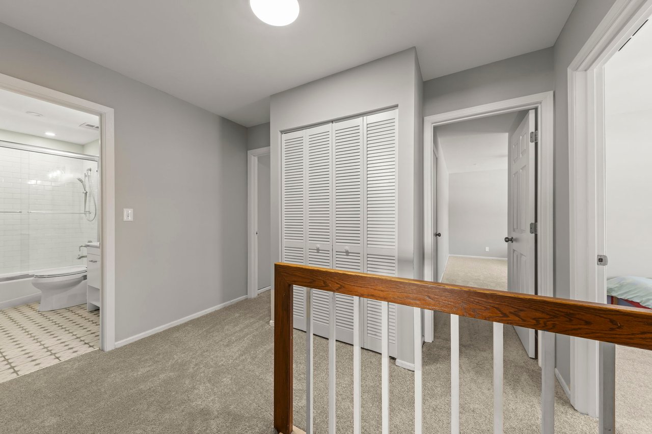 2240 Mecan Dr. Naperville