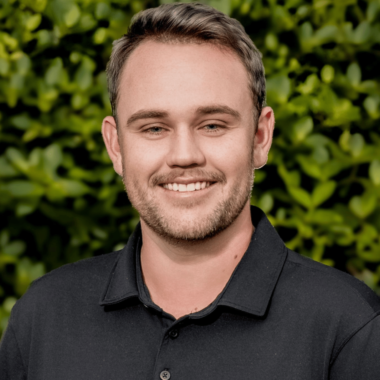 Cody Andrews Kilauea, HI Real Estate Agent Headshot