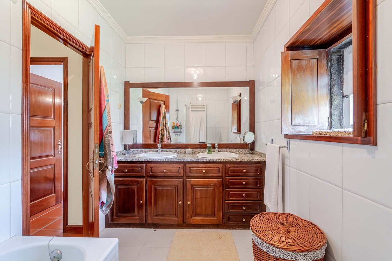 Private Countryside Estate with Short-Term Rental Potential – Vila Nova de Cerveira