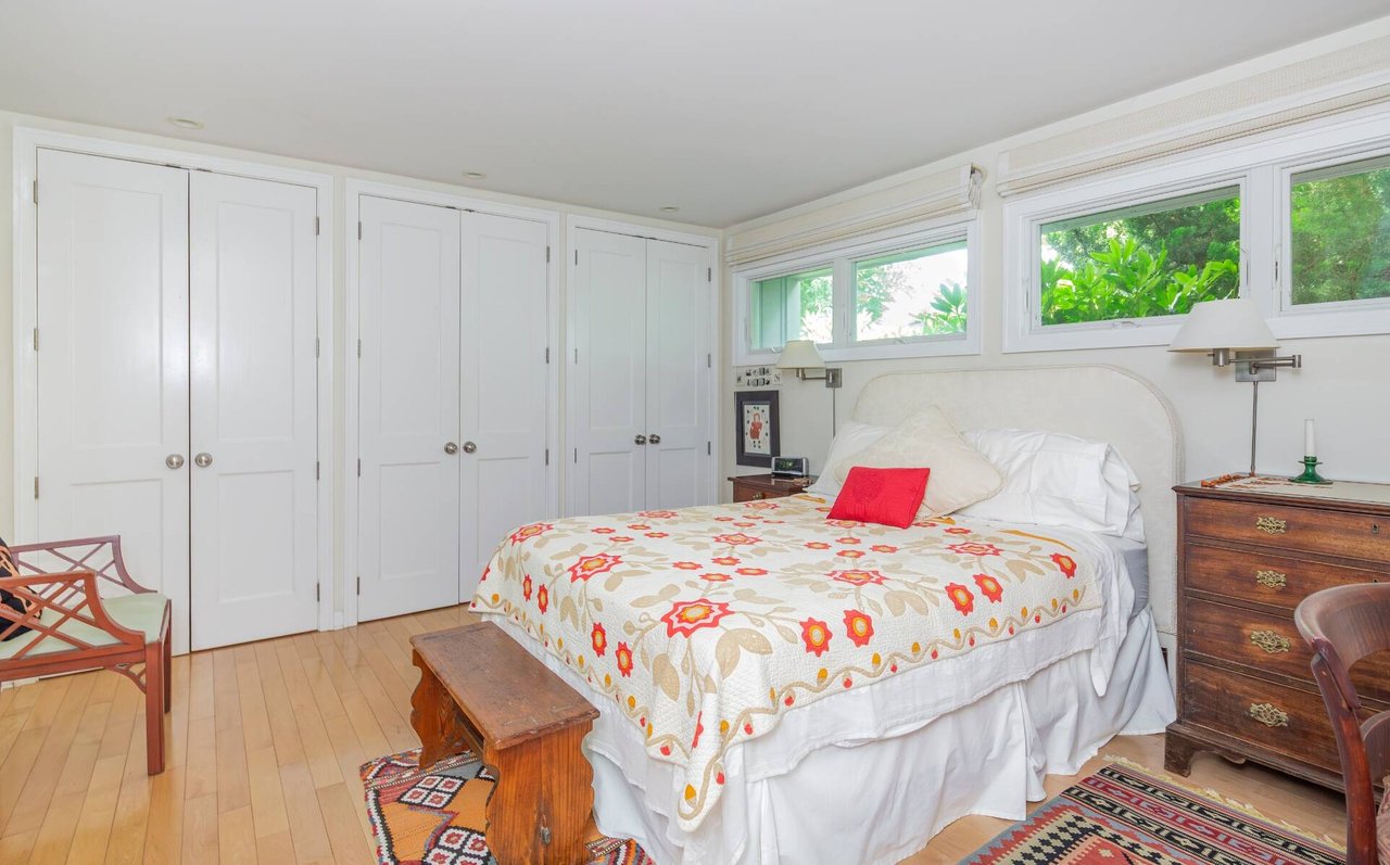 514 Pantigo Rd Unit 5