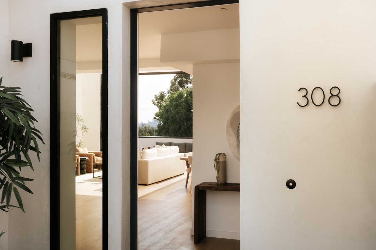 2919 Waverly Unit: 308