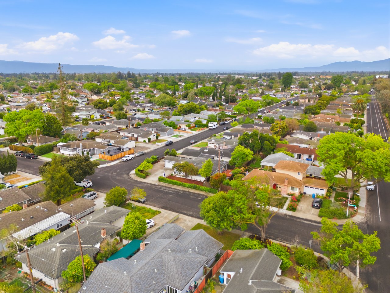 3240 Santa Maria Avenue