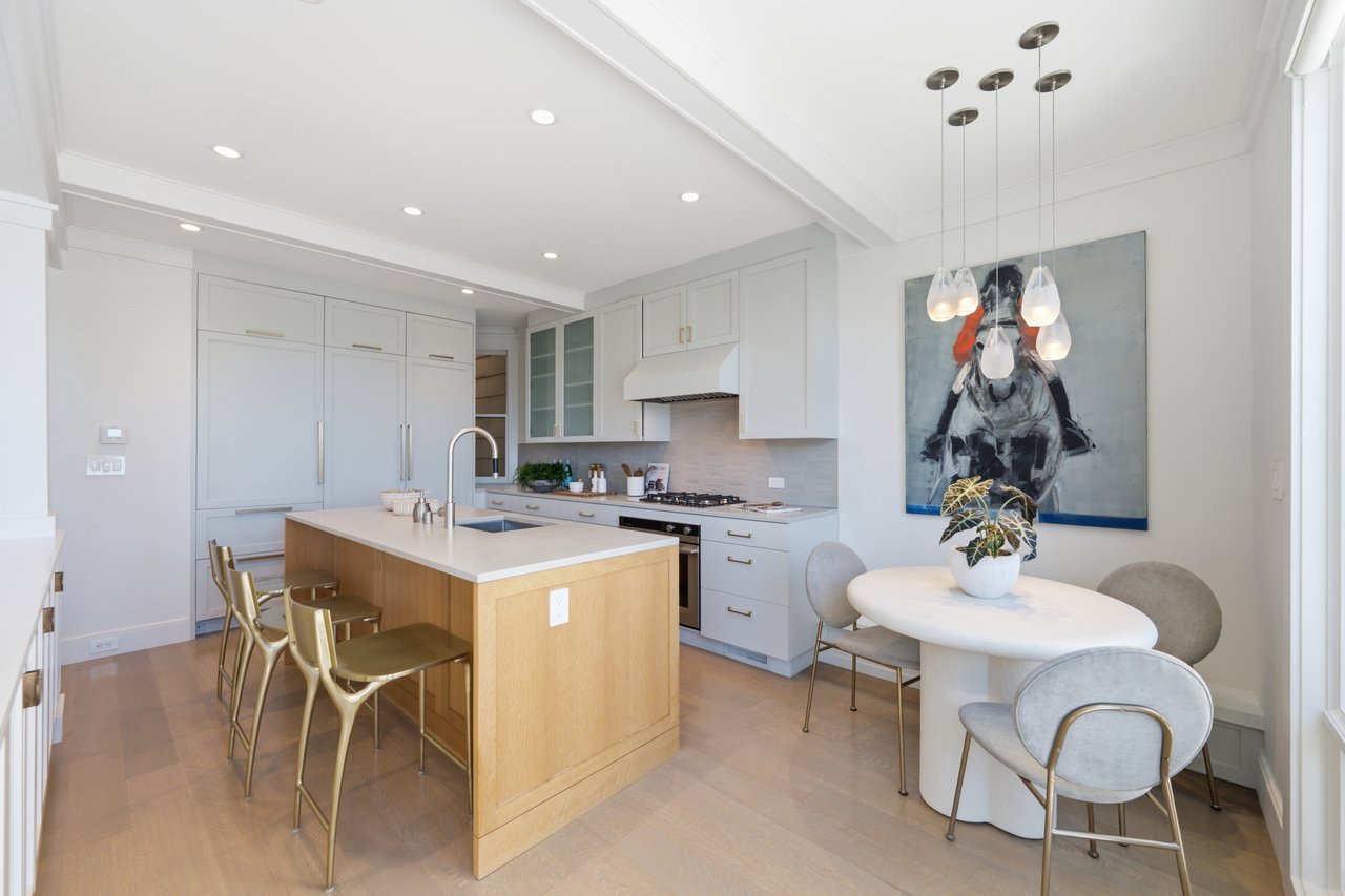 Craftsman Jewel With Sweeping Views