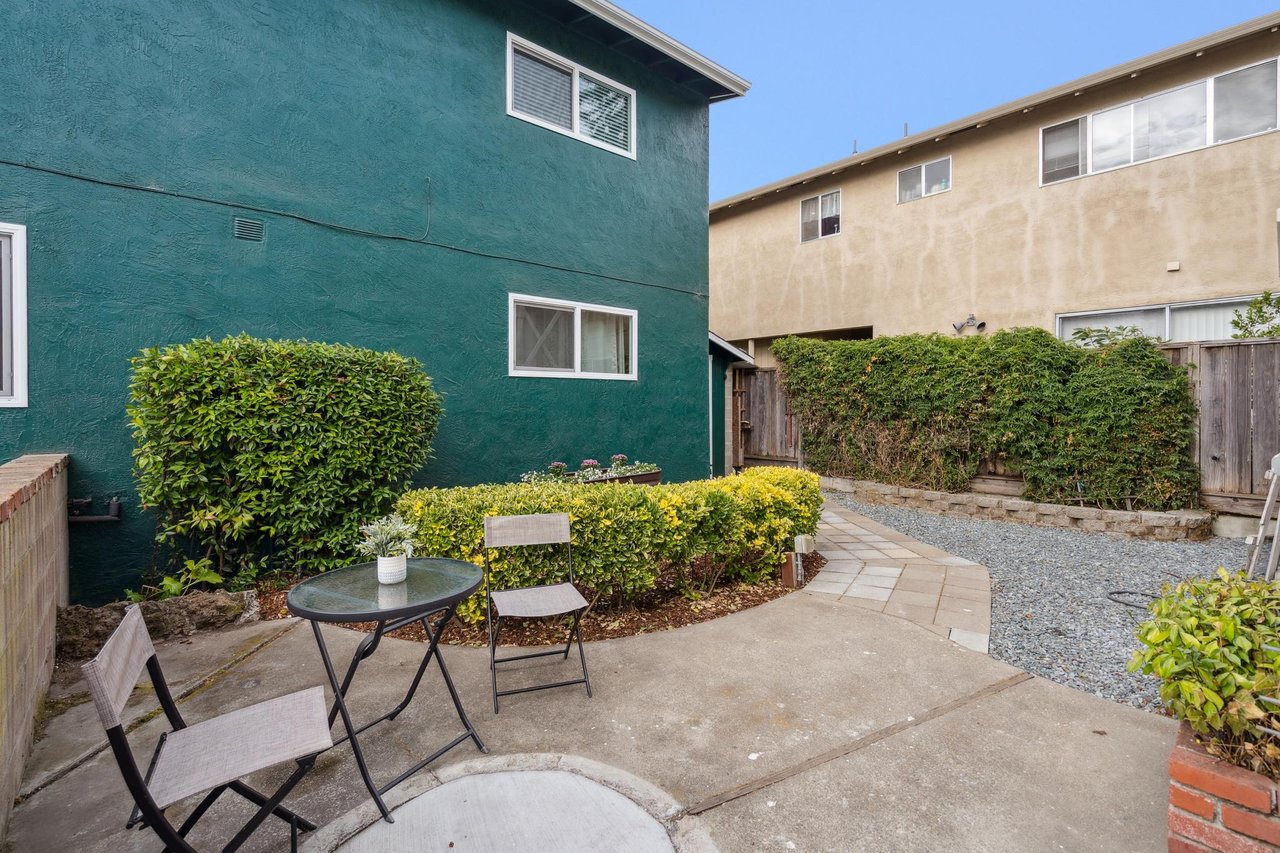 2120 & 2122 Encinal Avenue A & B 