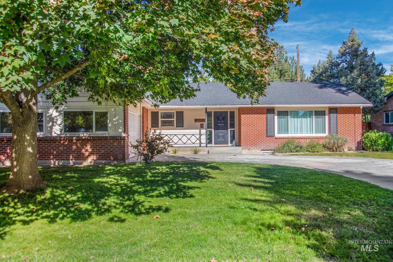 Midcentury Rancher in Winstead Park