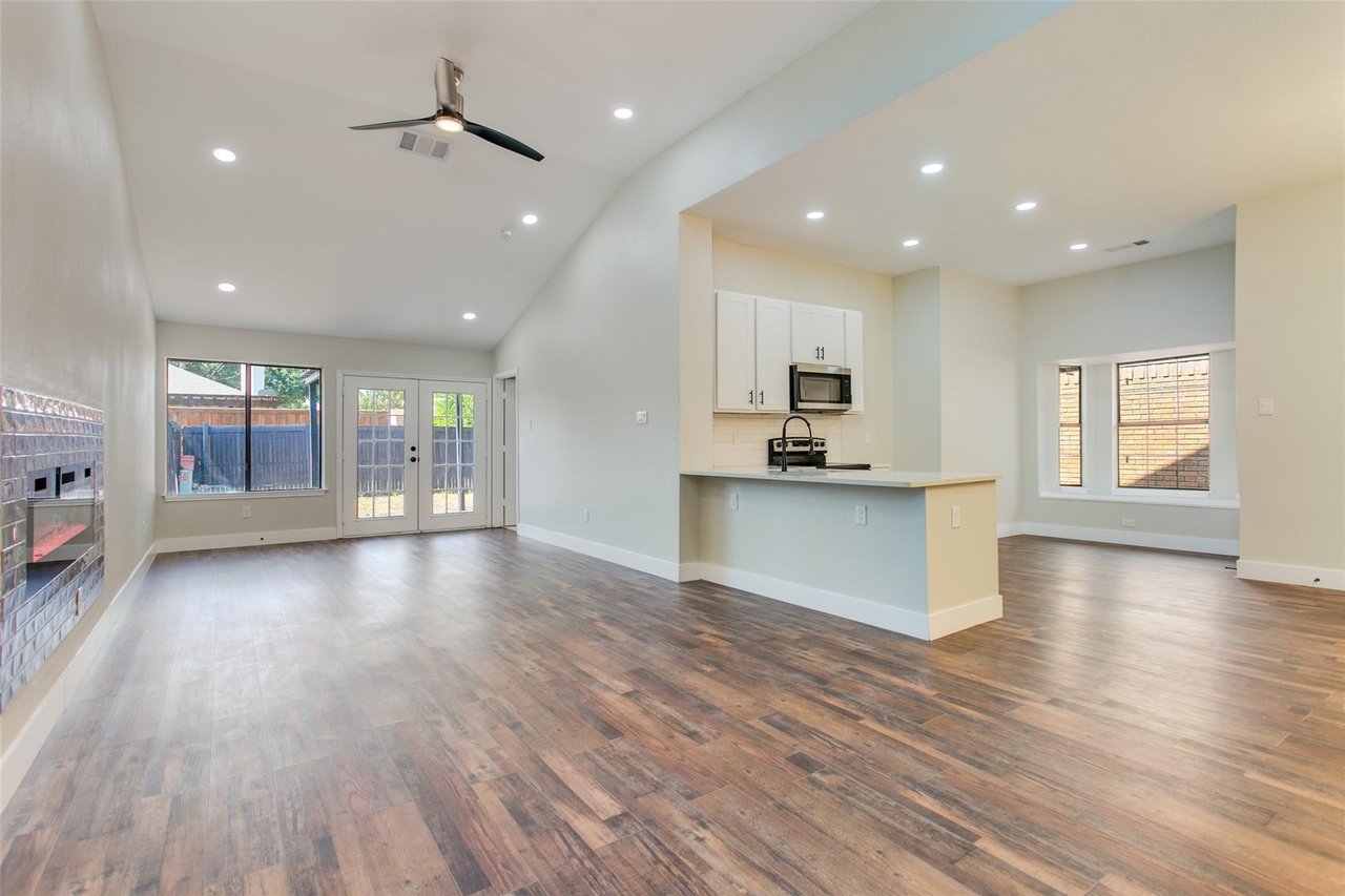 1236 Settlers Way