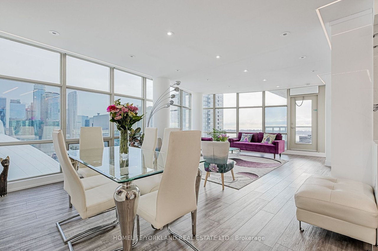 10 Navy Wharf Crt 3209