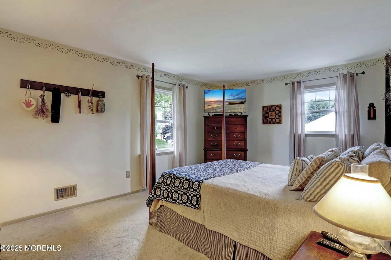 3245 Rambling Hill Court