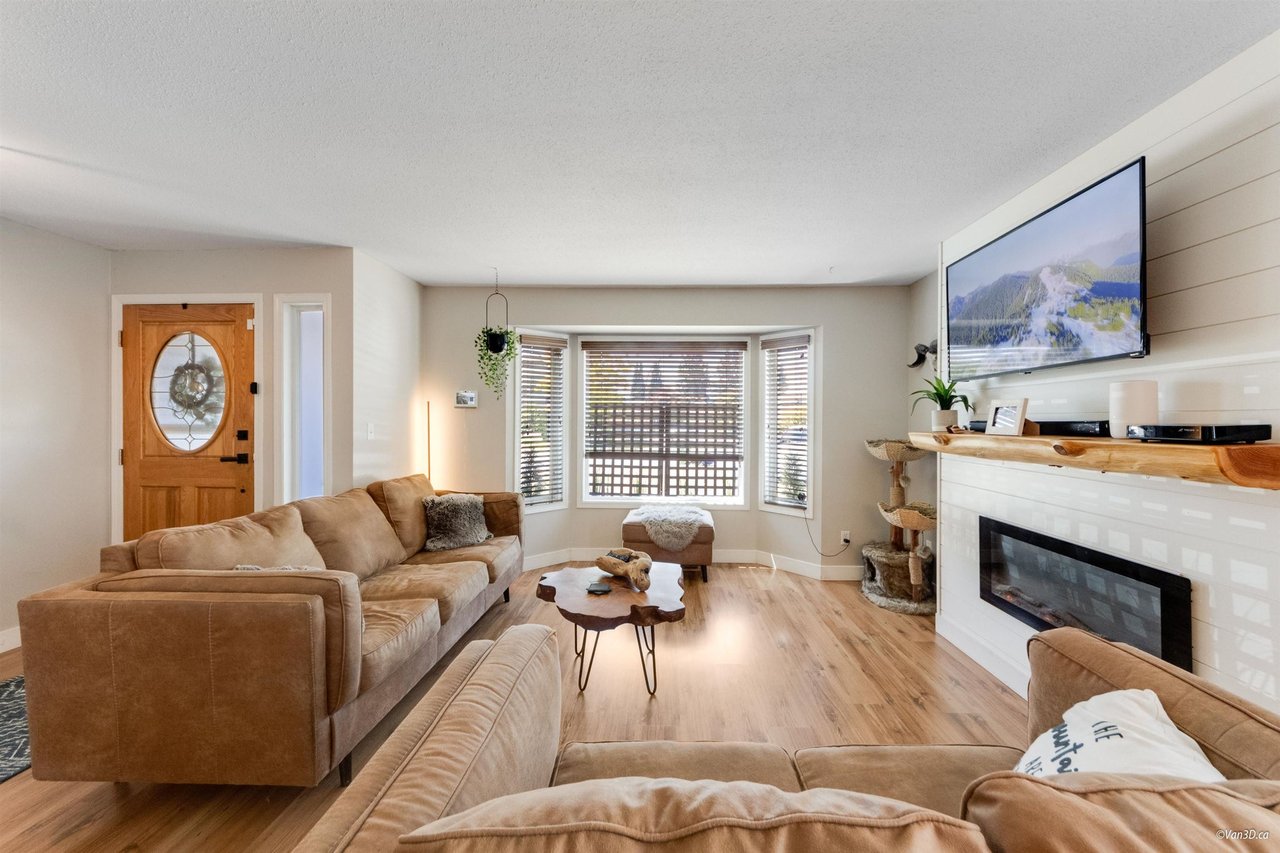 5856 Glendale Drive