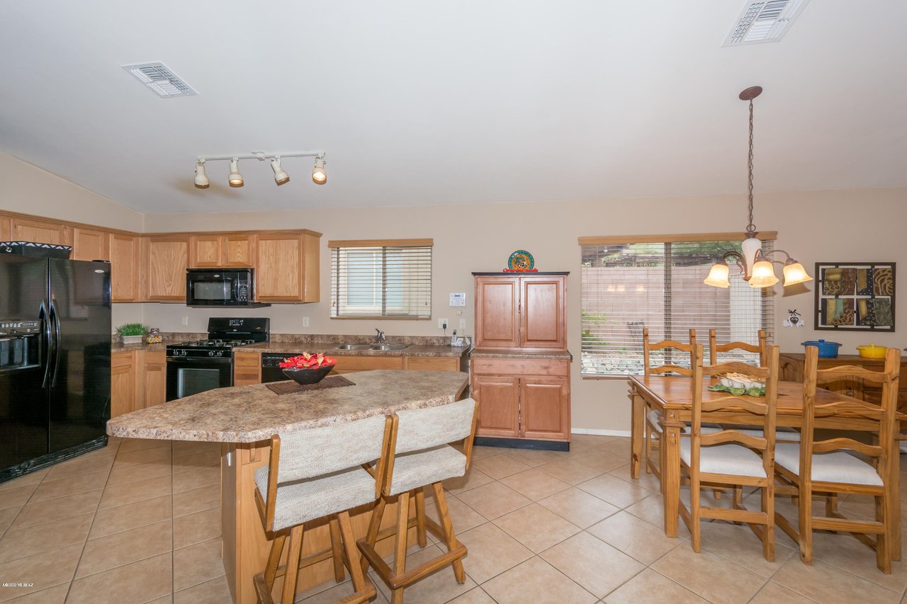 39039 Furlong Ct