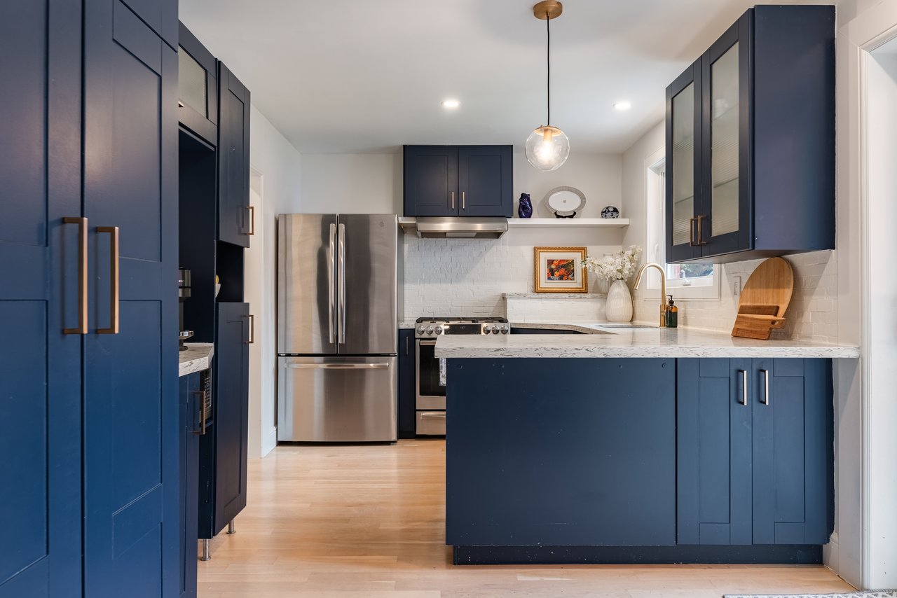 Central Oakville Bungalow