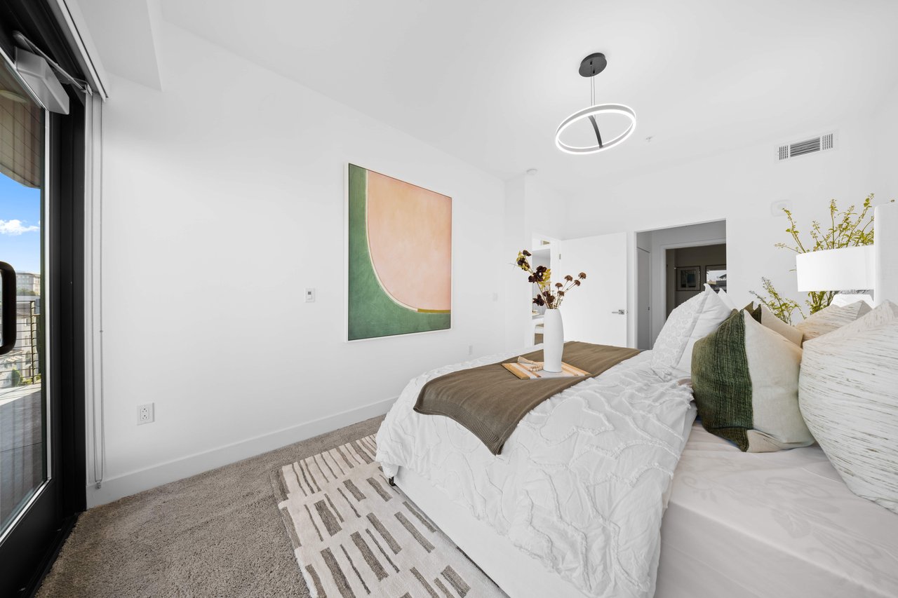 218 N El Molino #502
