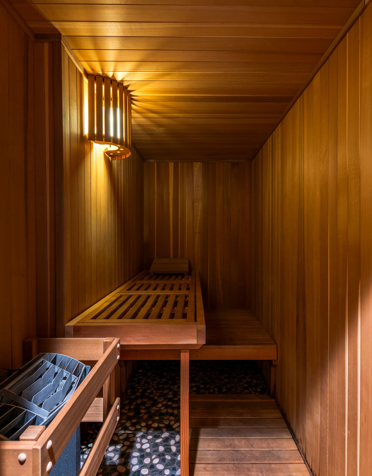 1982 N Normandie Ave