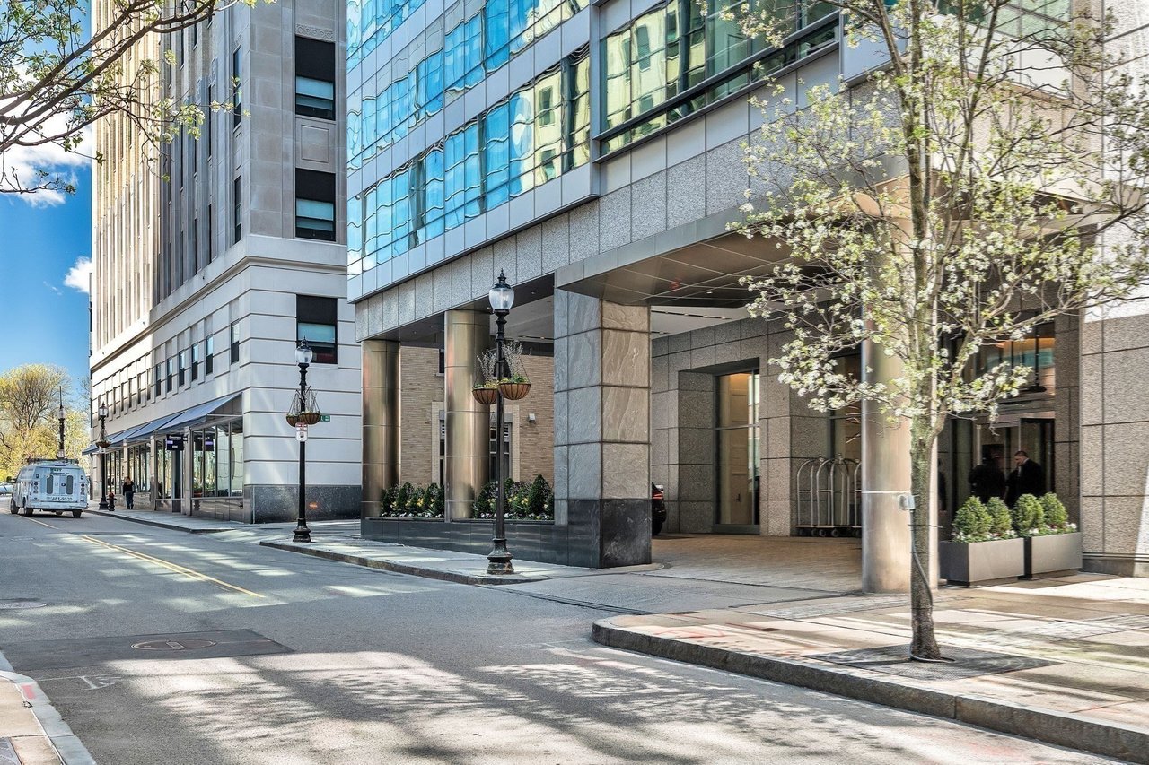 1 Avery Street - #24D