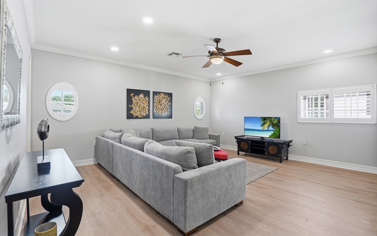 9250 Triana Ter #203