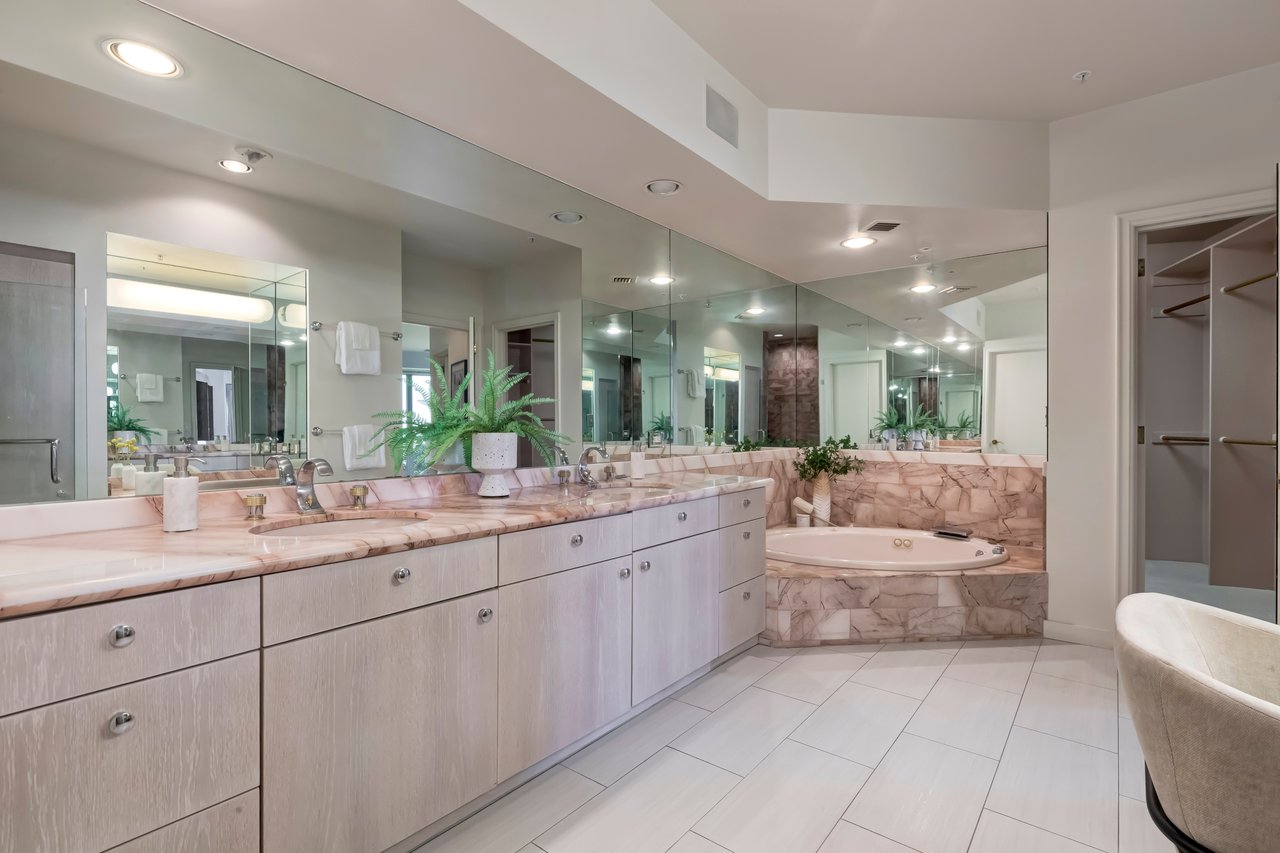 10580 Wilshire Boulevard #15SW