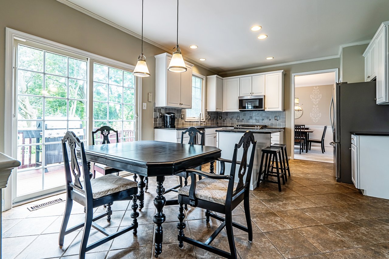 2321 Cross Creek Road