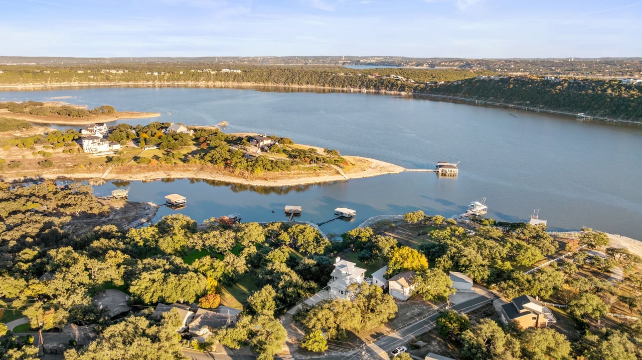 1209 Edgewater Drive