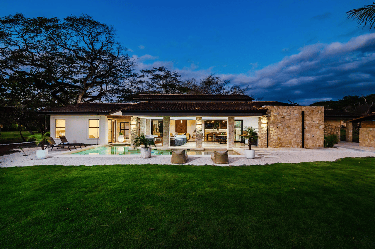 Casa Cenizaro - Hacienda Pinilla - Luxury Beach Villa