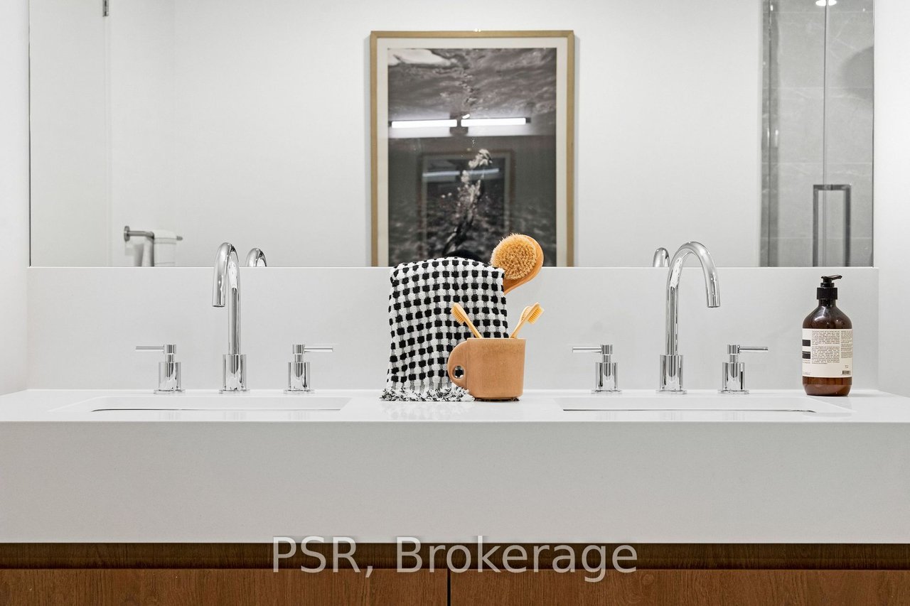 KEEWATIN PARK RESIDENCES 