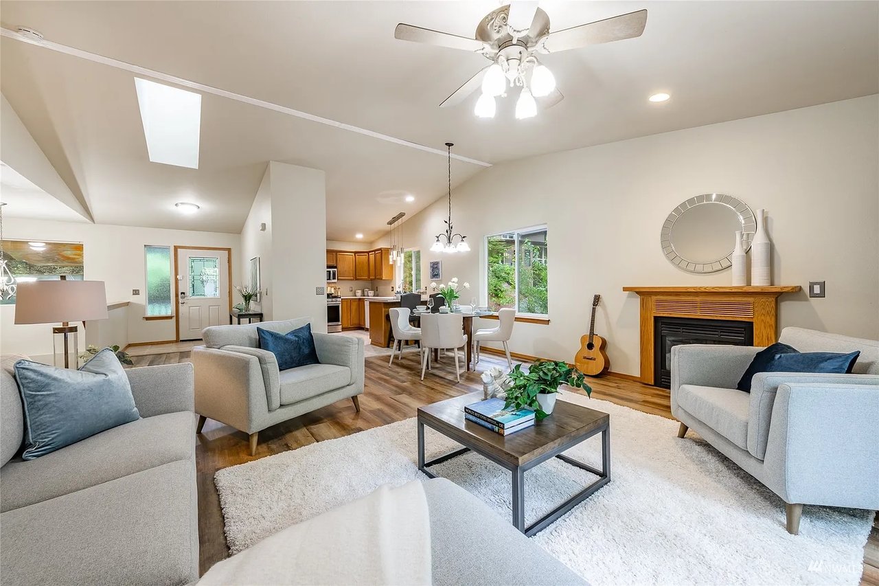 3 VALLEY CREST Way